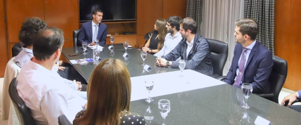 La juventud y la ciencia económica, según el candidato Urtubey