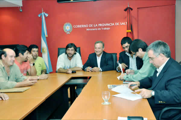 Firma del acuerdo