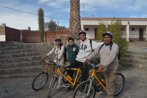 El ministro Ovejero en Payogasta. Foto: Gobierno de Salta