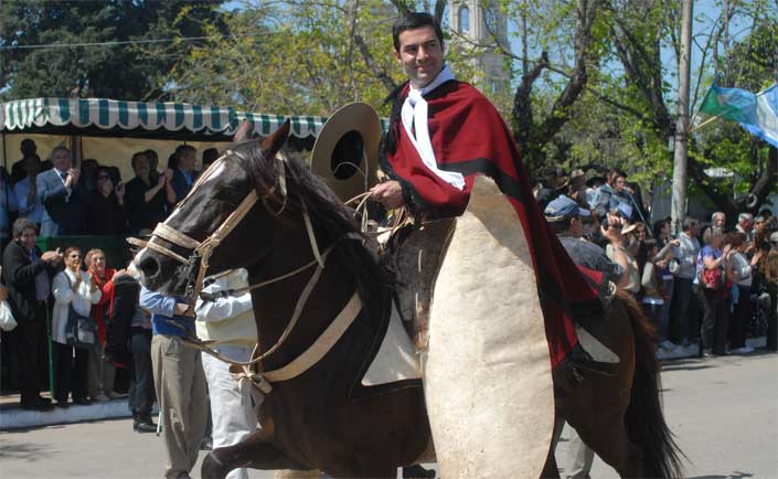 Se busca presidente para el país de los 'cabachorros' y los linchamientos