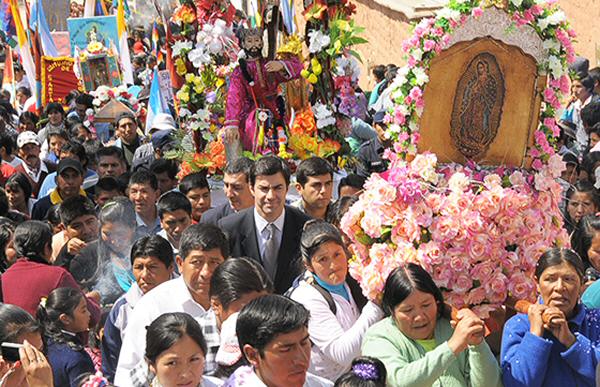 Urtubey en las fiestas patronales de Nazareno